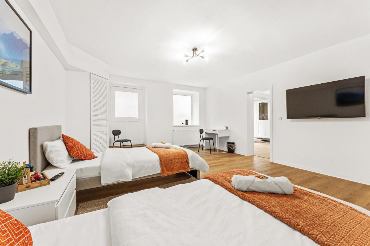 2 Zimmer Apartments, 4 Betten, Vollmoebliert,Zentrale Lage Am S-Bahnhof Berlín Exteriér fotografie